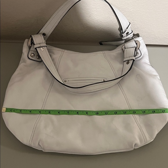 B. Makowsky White Hobo Shoulder Bag Silver Hardware - Picture 10 of 11